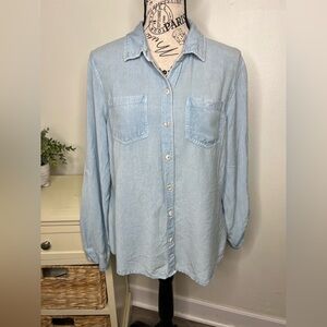 Tramp Chambray Long Sleeve Button Up Top